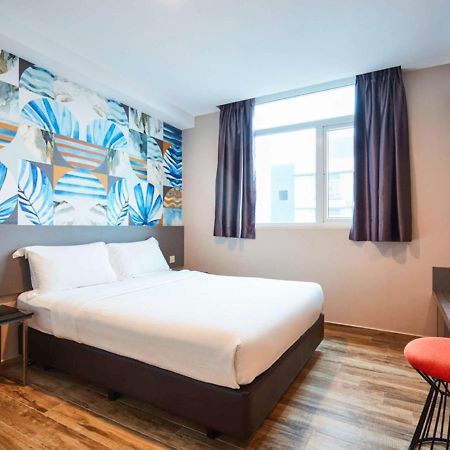 Ibis Budget Singapore Sapphire Екстериор снимка